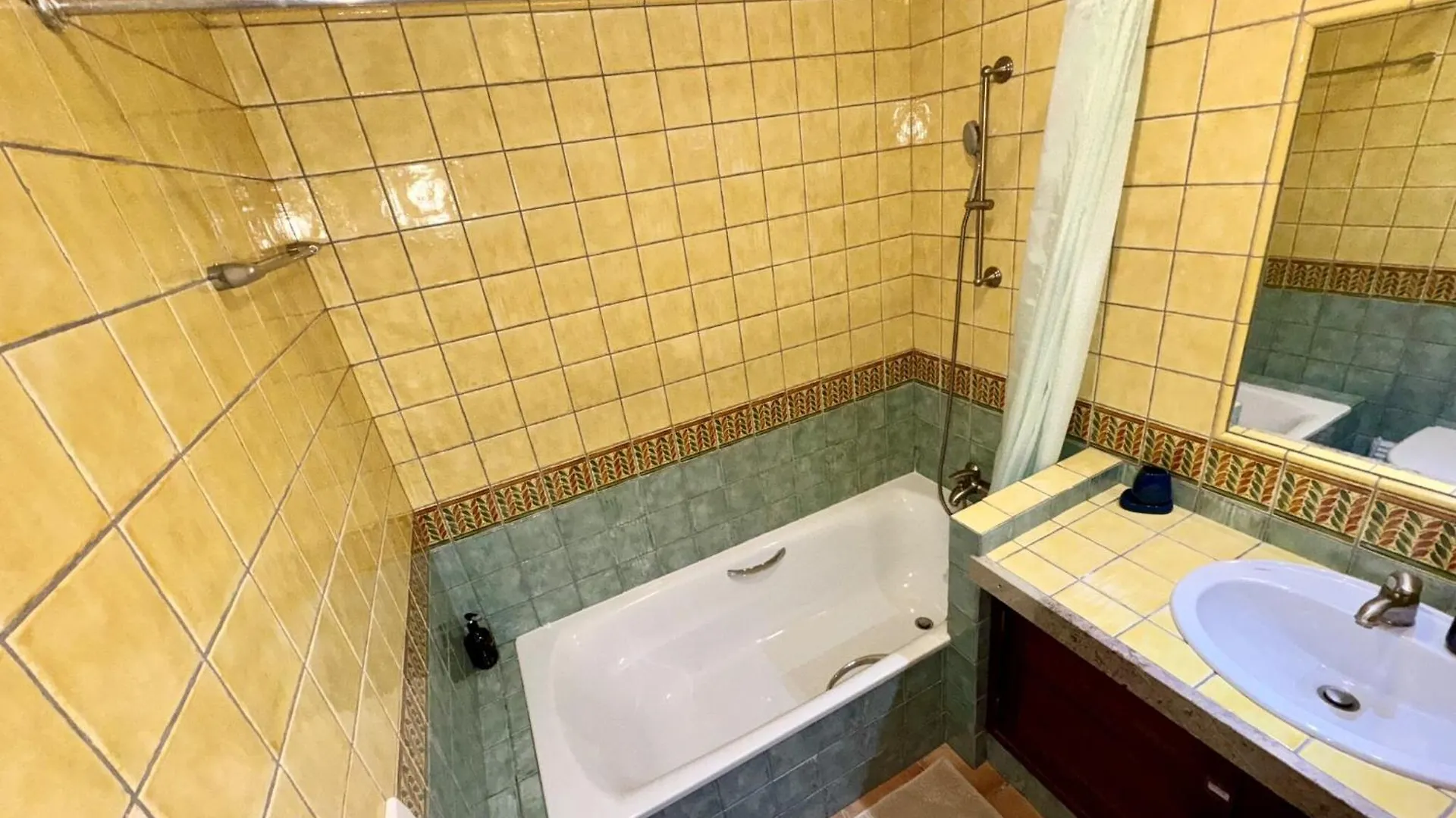 Semesterbostad Charming Apartment Near Atlantic Ocean Benagil